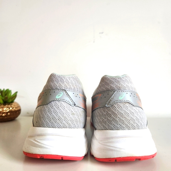 NIB Women's Asics Gel Contend 4 Running Shoes Sneakers High Rise Bay Size 9.5 - Picture 2 of 9